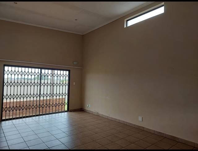 3 BEDROOM TOWNHOUSE FOR SALE IN MEYERTON SOUTH
